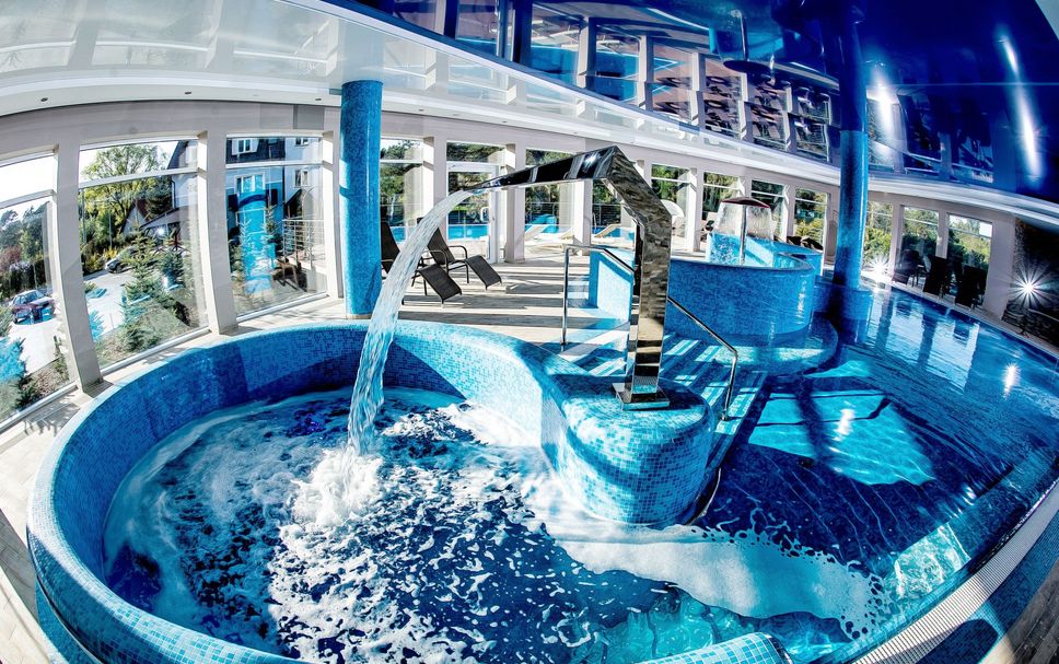 สระว่ายน้ำ รูปภาพ