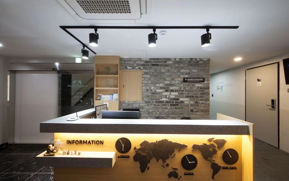 แผนกต้อนรับส่วนหน้า รูปภาพ