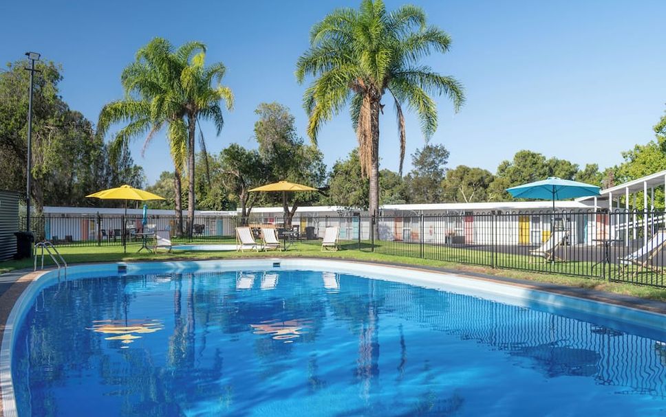 สระว่ายน้ำ รูปภาพ