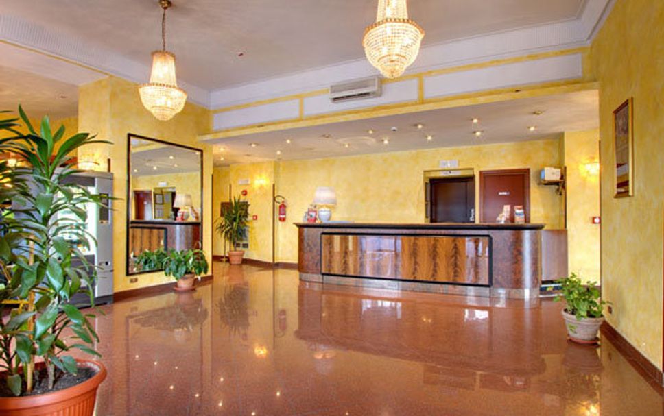 แผนกต้อนรับส่วนหน้า รูปภาพ