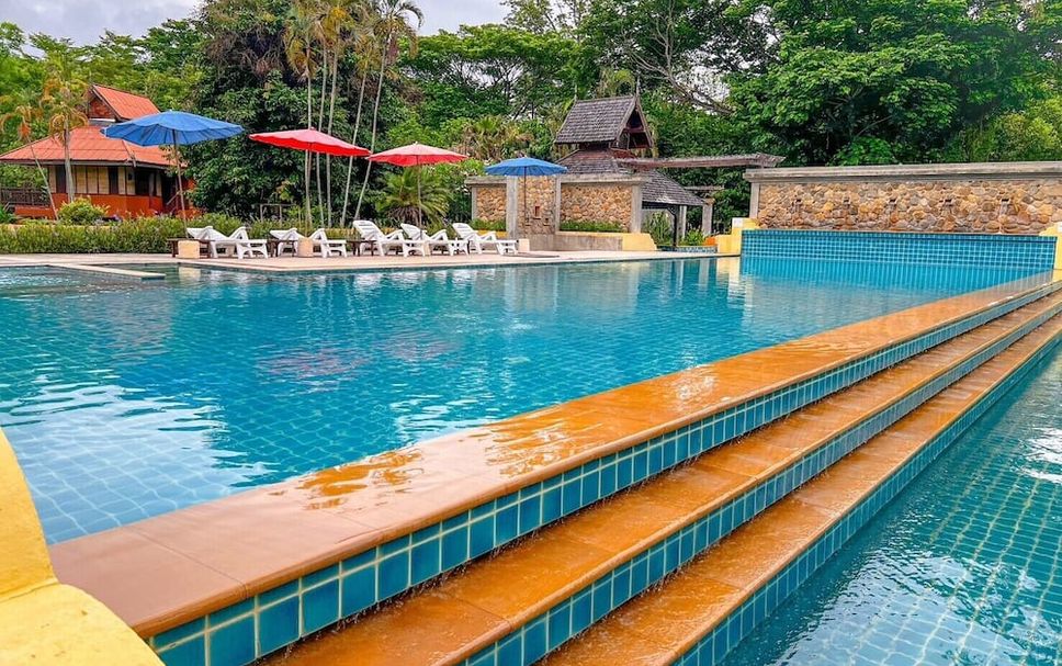 สระว่ายน้ำ รูปภาพ