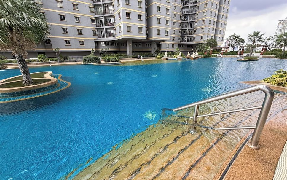 สระว่ายน้ำ รูปภาพ