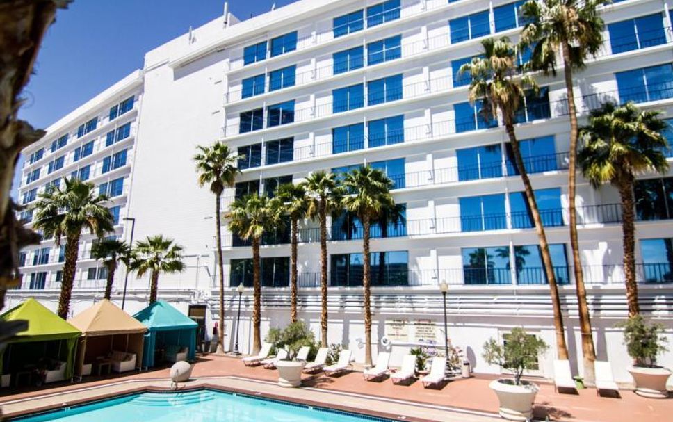 อาคาร รูปภาพ