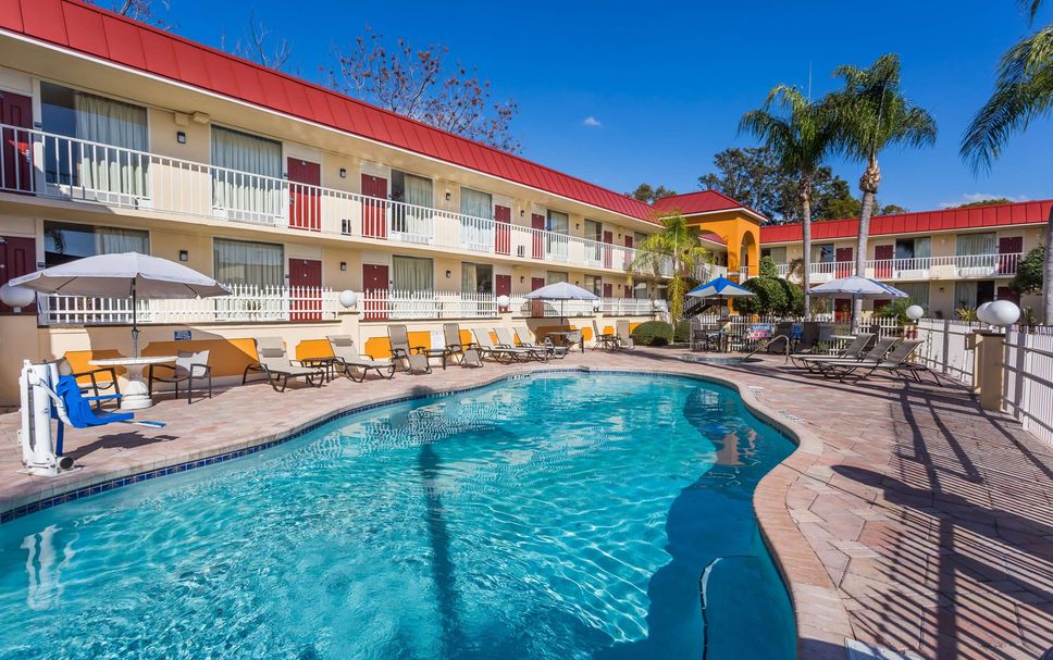 สระว่ายน้ำ รูปภาพ