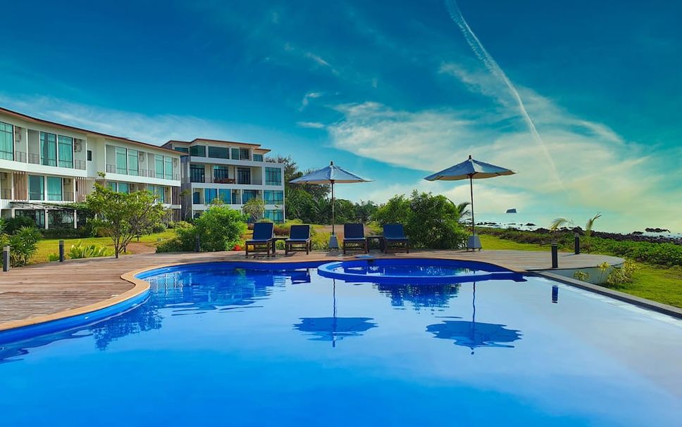 สระว่ายน้ำ รูปภาพ