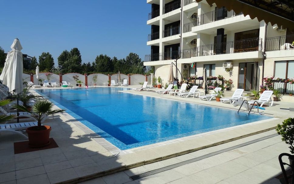 สระว่ายน้ำ รูปภาพ