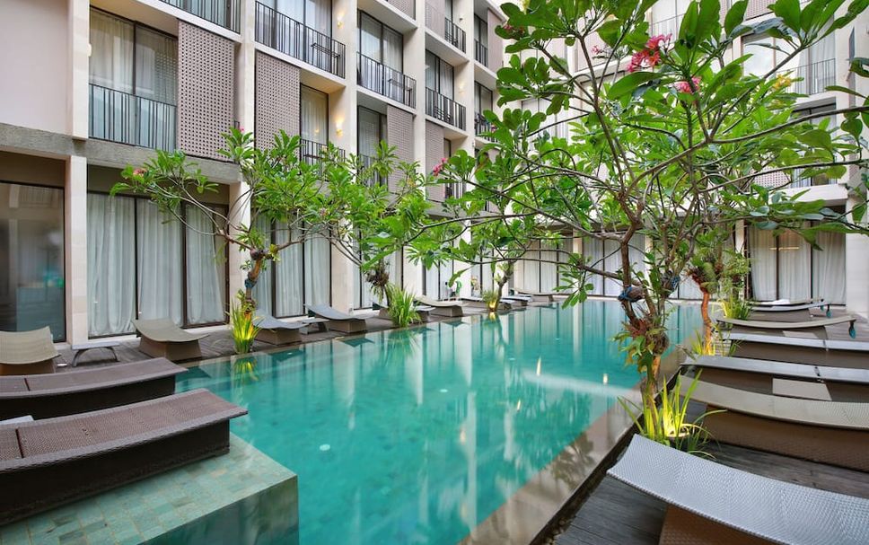 สระว่ายน้ำ รูปภาพ