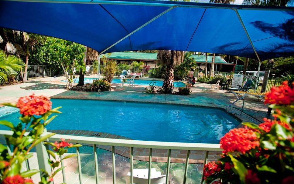 สระว่ายน้ำ รูปภาพ