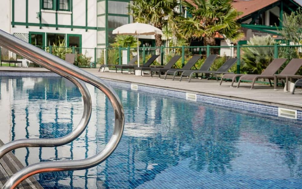 สระว่ายน้ำ รูปภาพ