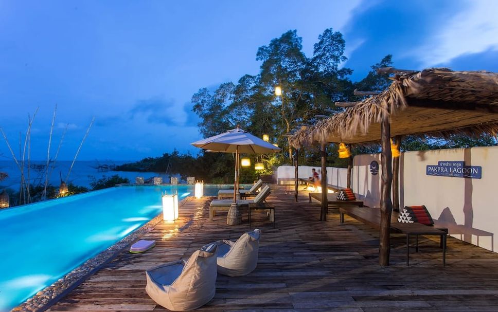 สระว่ายน้ำ รูปภาพ