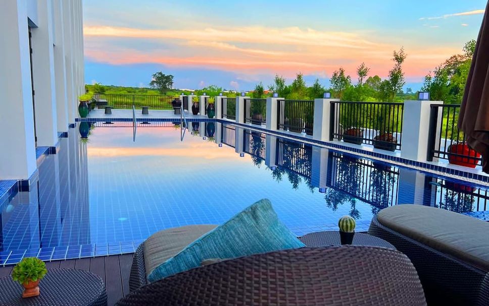 สระว่ายน้ำ รูปภาพ