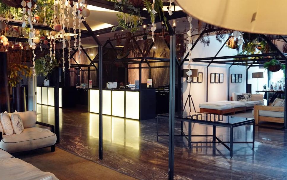 แผนกต้อนรับส่วนหน้า รูปภาพ