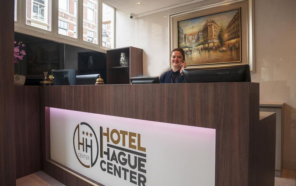 แผนกต้อนรับส่วนหน้า รูปภาพ