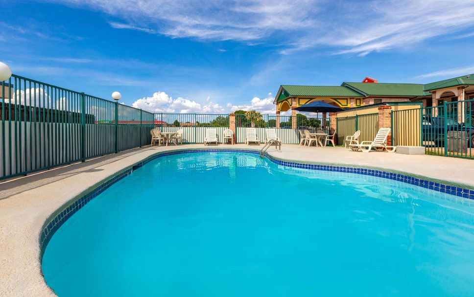 สระว่ายน้ำ รูปภาพ