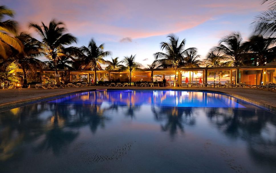 สระว่ายน้ำ รูปภาพ