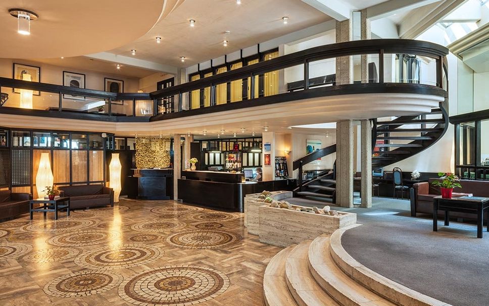 ล็อบบี้ รูปภาพ