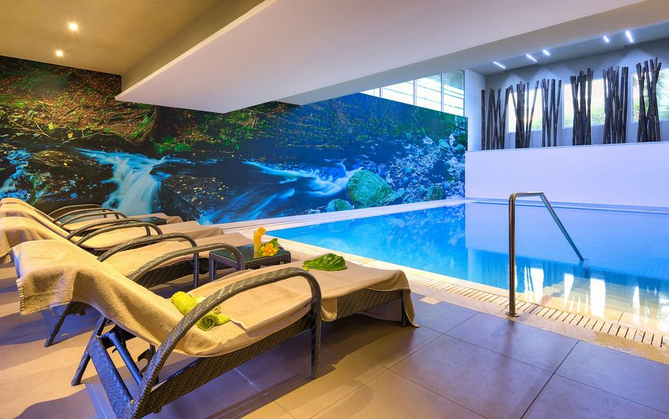 สระว่ายน้ำ รูปภาพ