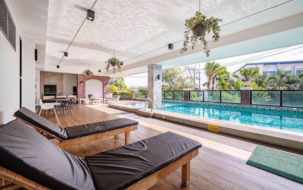 สระว่ายน้ำ รูปภาพ