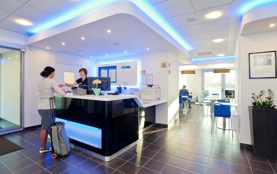 แผนกต้อนรับส่วนหน้า รูปภาพ