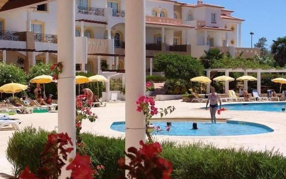 สระว่ายน้ำ รูปภาพ