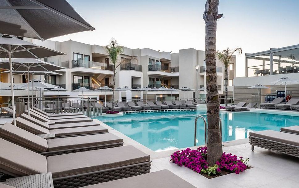 สระว่ายน้ำ รูปภาพ