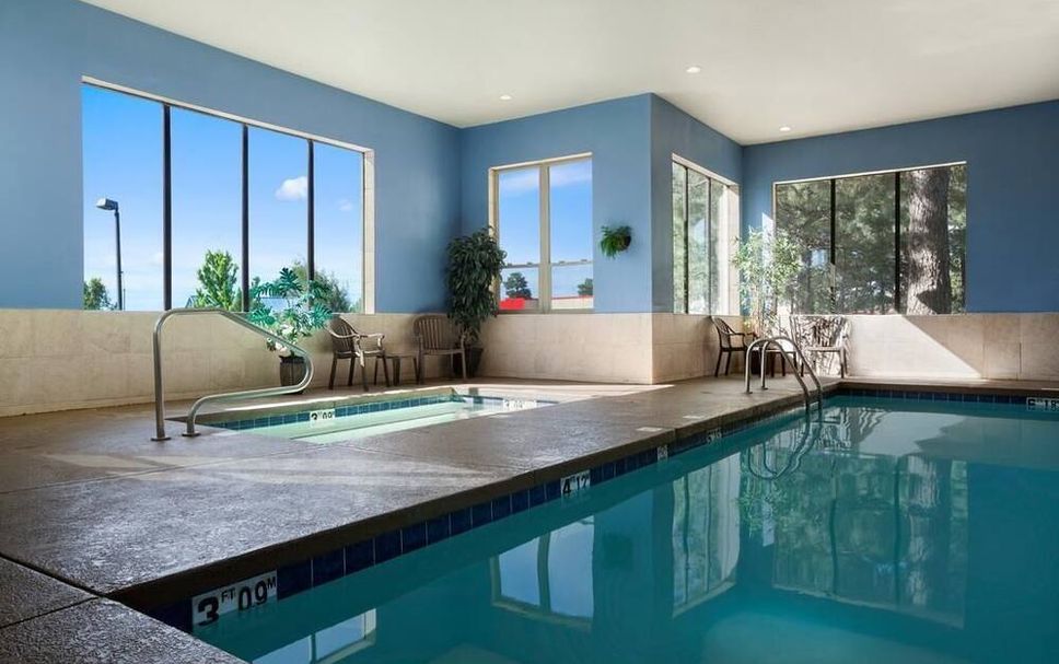 สระว่ายน้ำ รูปภาพ