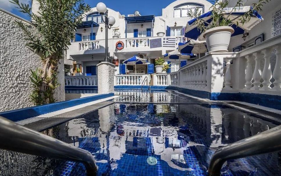 สระว่ายน้ำ รูปภาพ