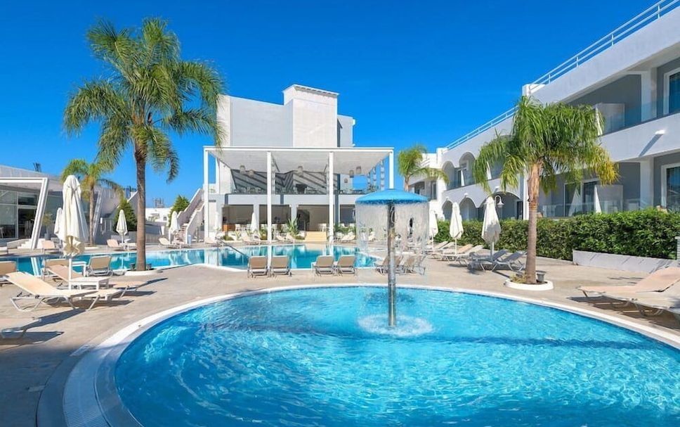 สระว่ายน้ำ รูปภาพ