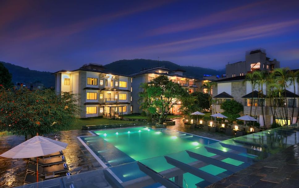 สระว่ายน้ำ รูปภาพ