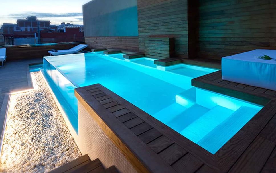 สระว่ายน้ำ รูปภาพ