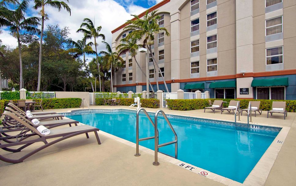 สระว่ายน้ำ รูปภาพ