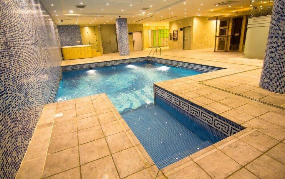 สระว่ายน้ำ รูปภาพ