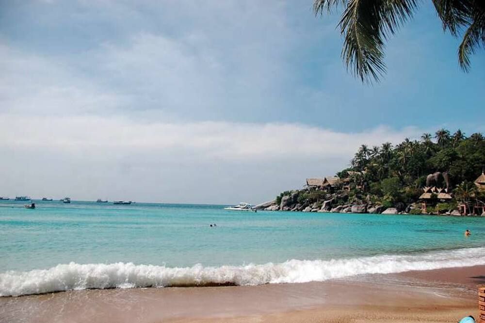 ชายหาด