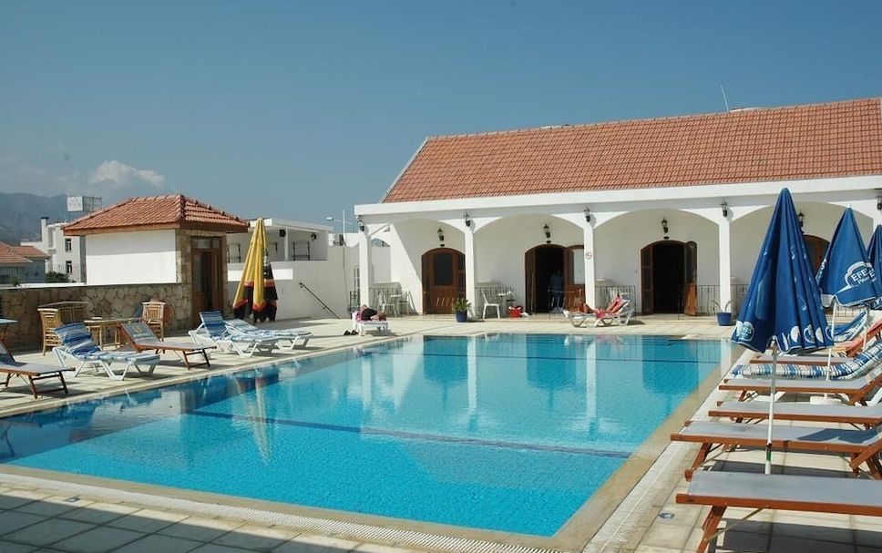 สระว่ายน้ำ รูปภาพ