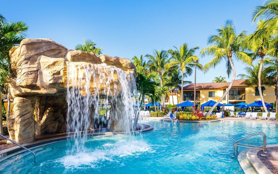 สระว่ายน้ำ รูปภาพ