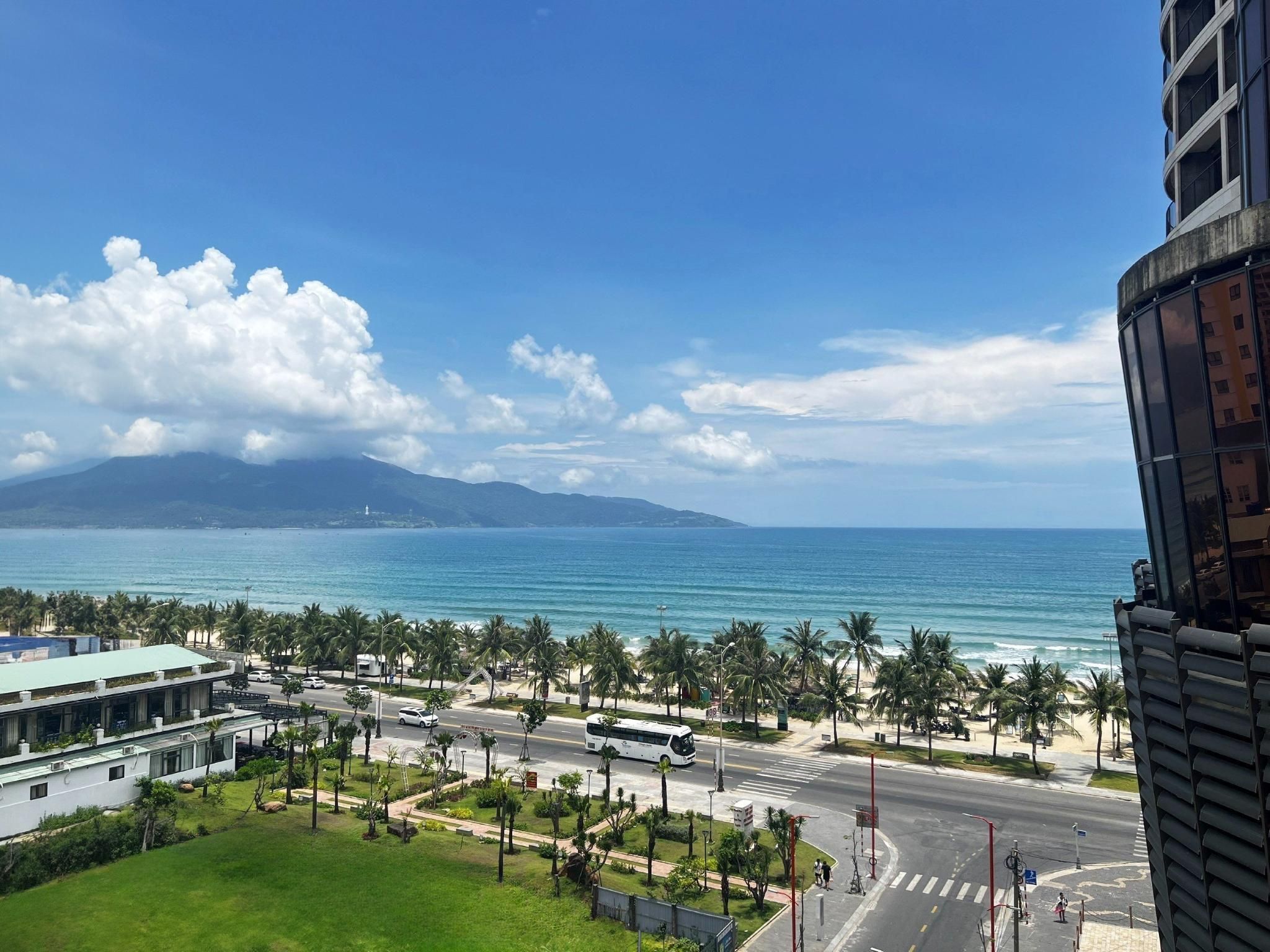 ชายหาด
