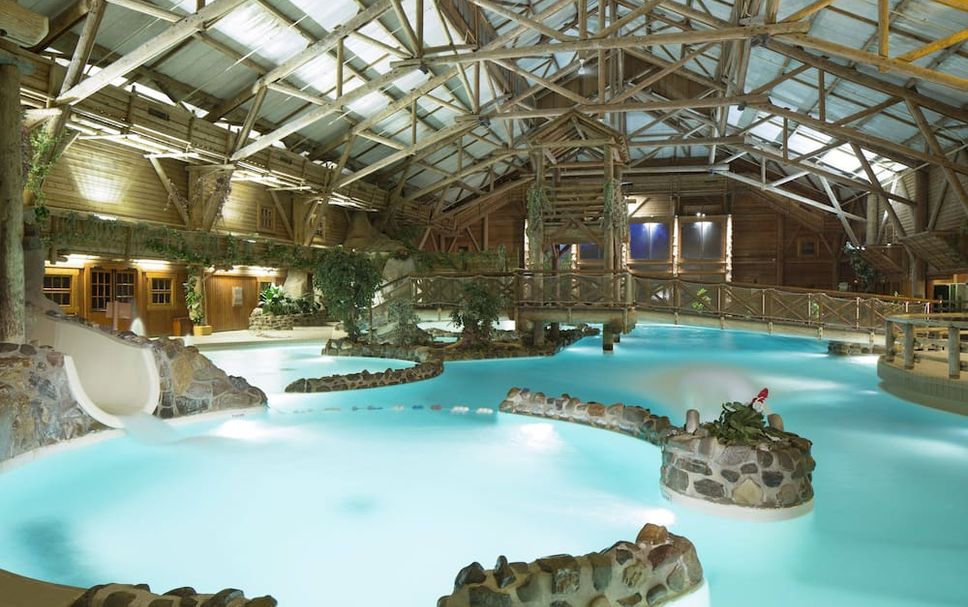 สระว่ายน้ำ รูปภาพ