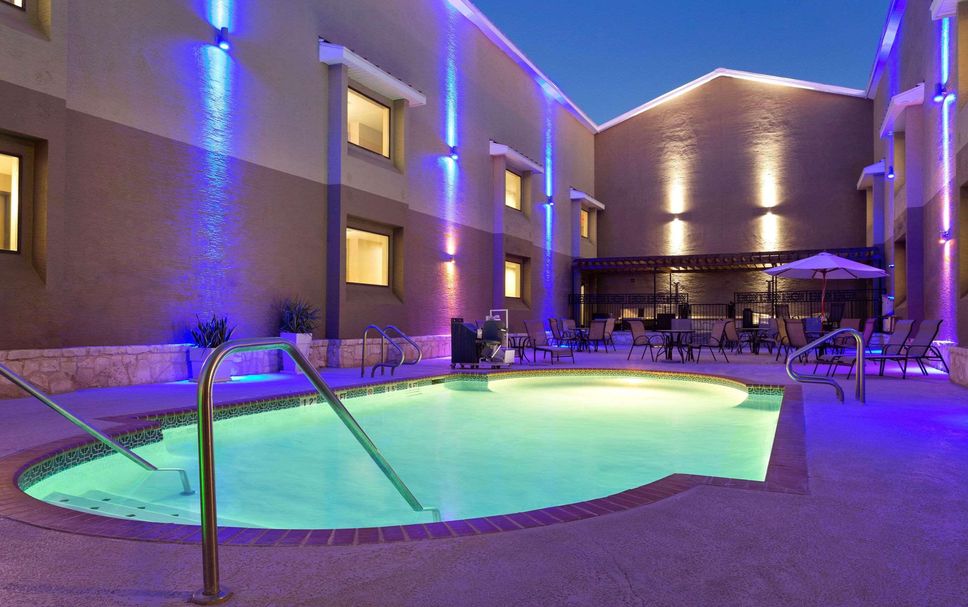 สระว่ายน้ำ รูปภาพ