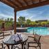 สระว่ายน้ำ