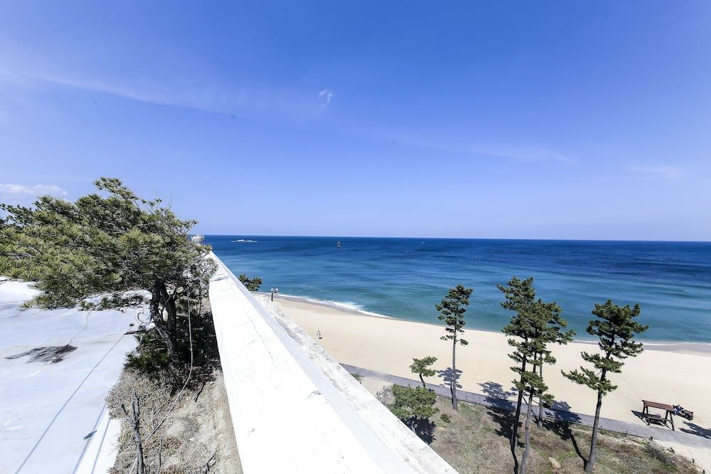 ชายหาด