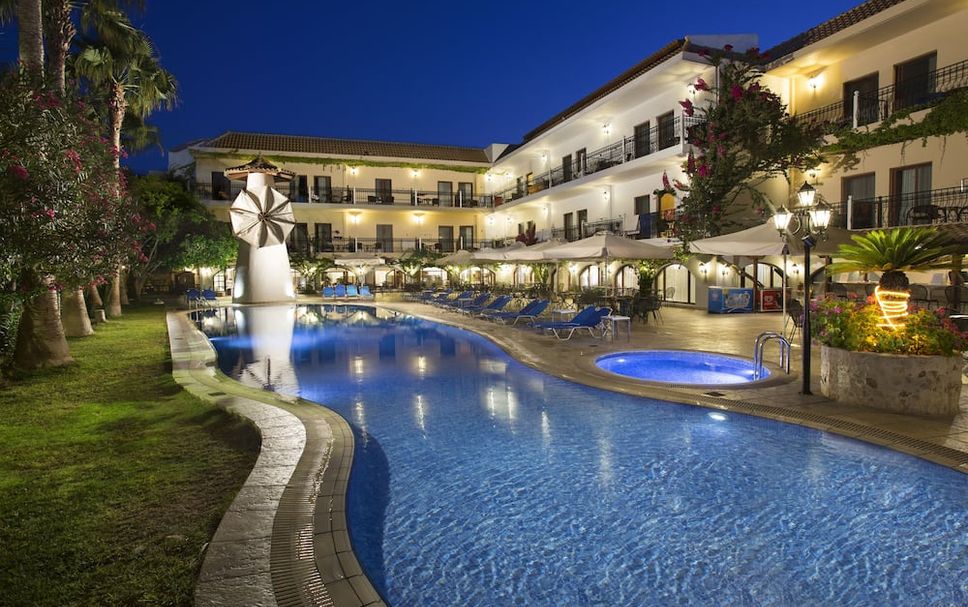 สระว่ายน้ำ รูปภาพ