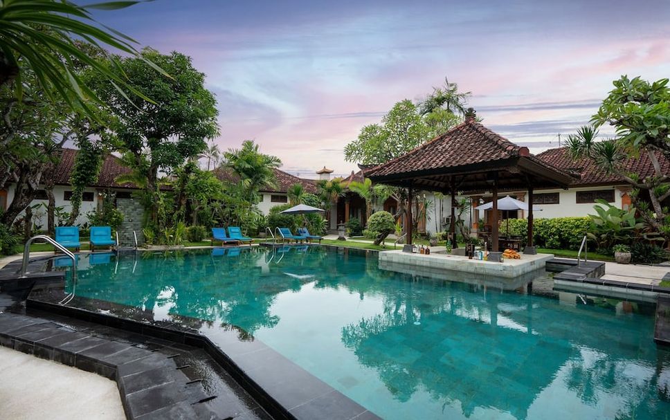 สระว่ายน้ำ รูปภาพ