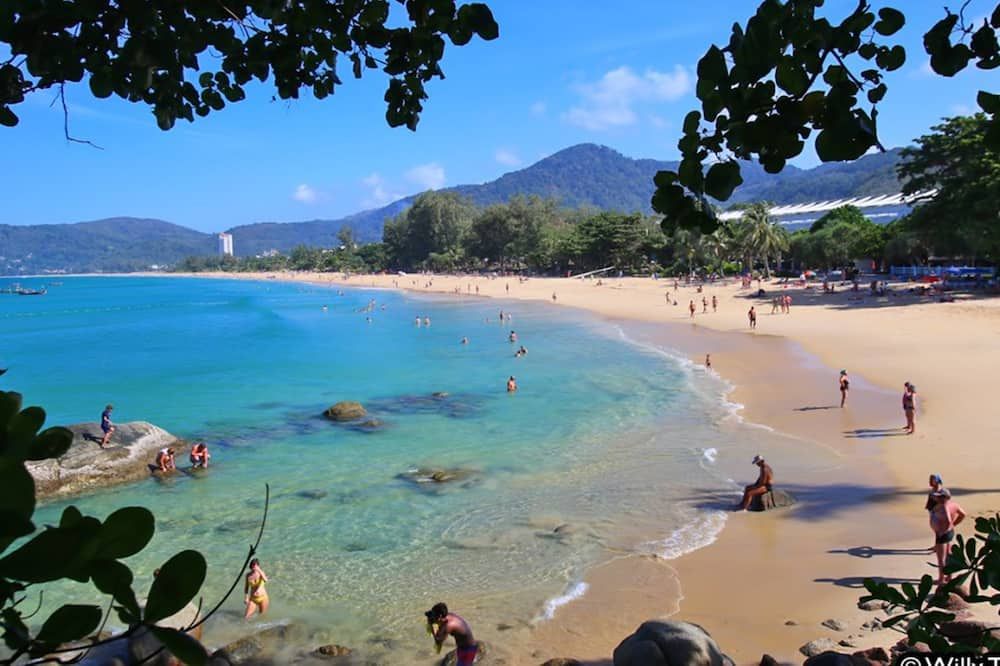 ชายหาด