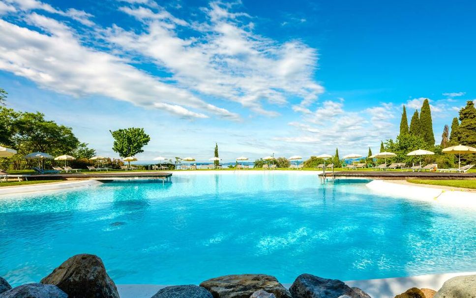 สระว่ายน้ำ รูปภาพ