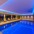 สระว่ายน้ำ