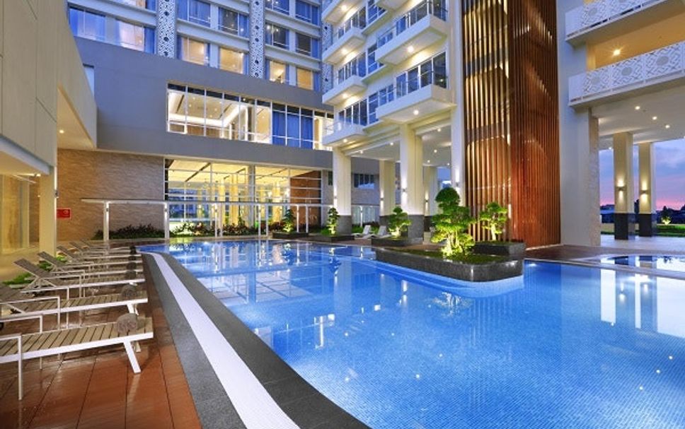 สระว่ายน้ำ รูปภาพ