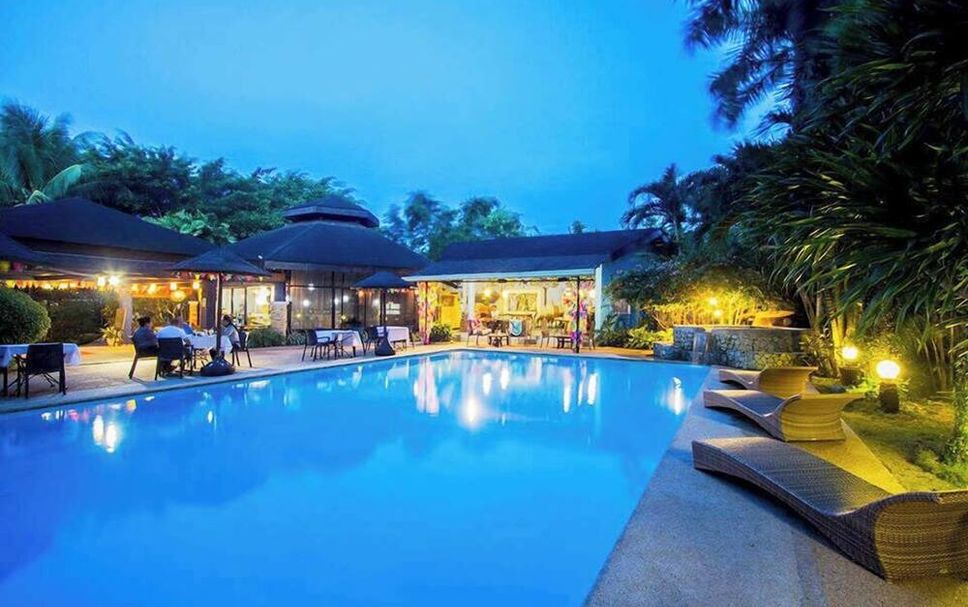 สระว่ายน้ำ รูปภาพ