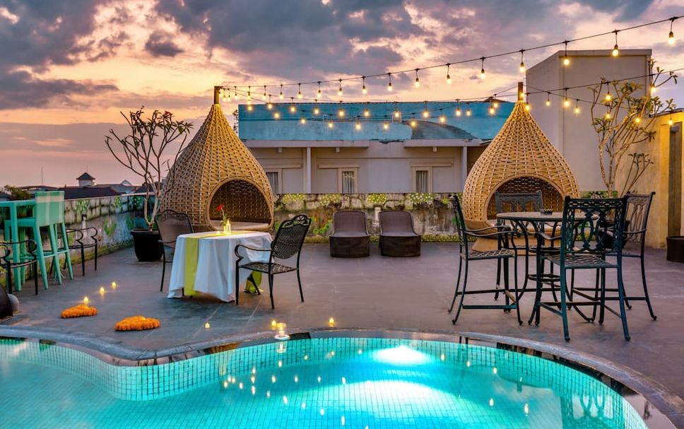 สระว่ายน้ำ รูปภาพ