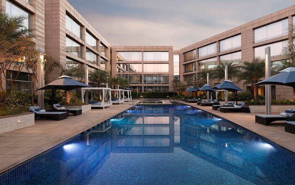 สระว่ายน้ำ รูปภาพ