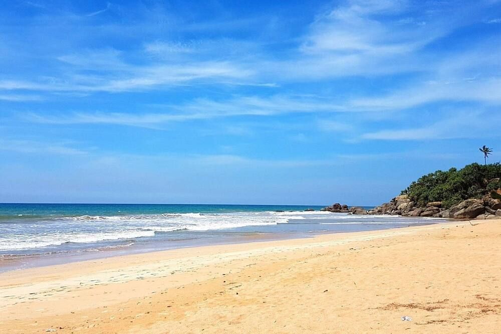 ชายหาด